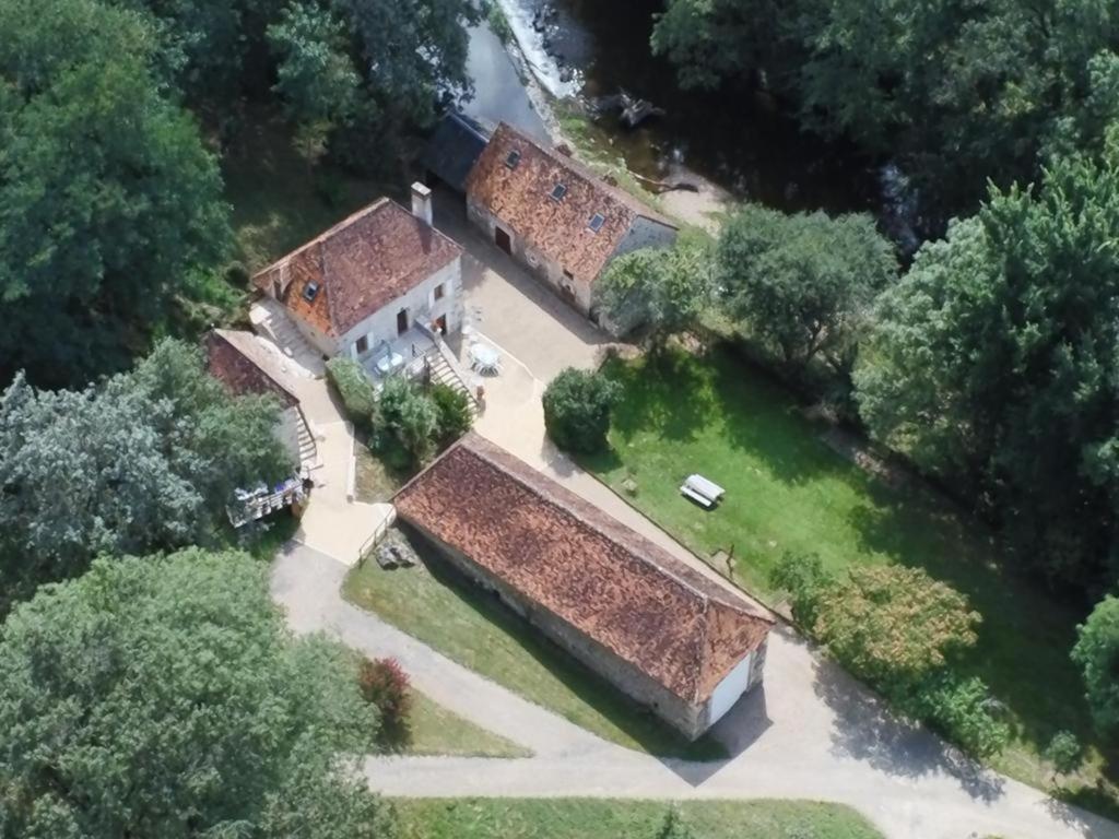 Le Moulin Du Cluzeau Villa Thollet Kültér fotó